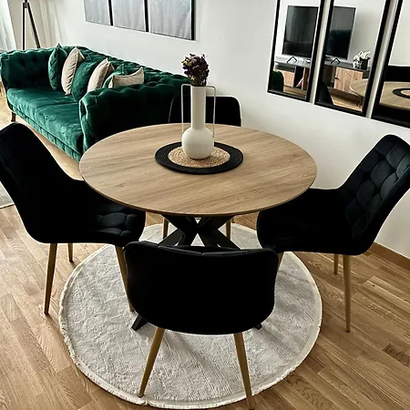 Thomas Two Bedroom Apartment-private Parking * Skopje