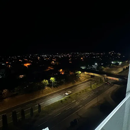 Thomas Two Bedroom Apartment-private Parking Apartment Skopje